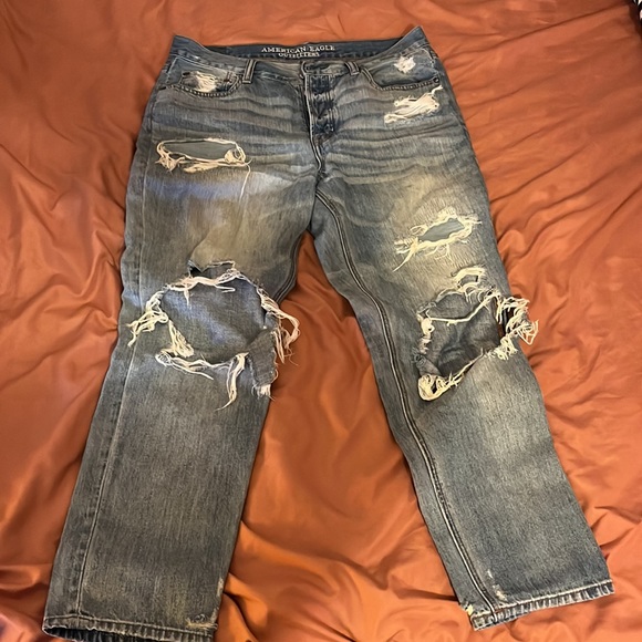 American Eagle Vintage Hi-Rise Distressed Jeans size 10 R - Picture 2 of 5